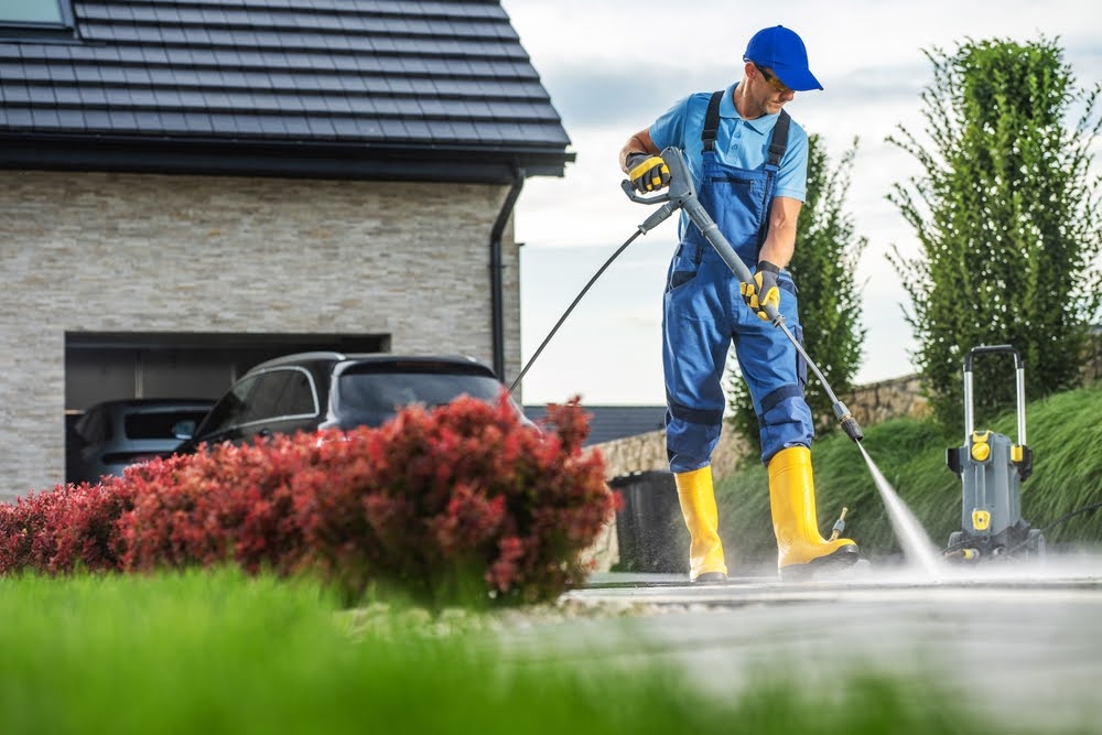 How often should you pressure wash your house to improve curb appeal.